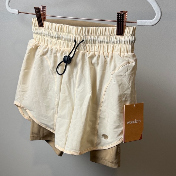 Wondery Pants - 💠NWT Wondery Isabel 3.0 Shorts (XXS)